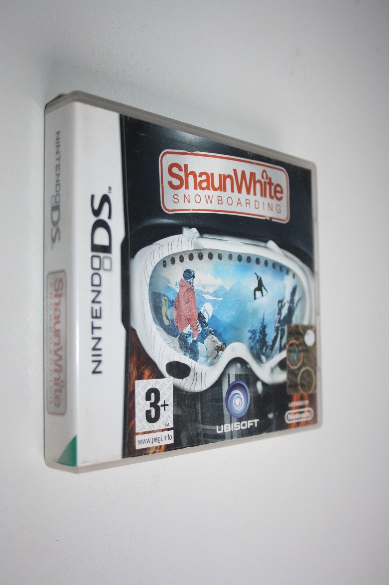 Shaun White Snowboarding